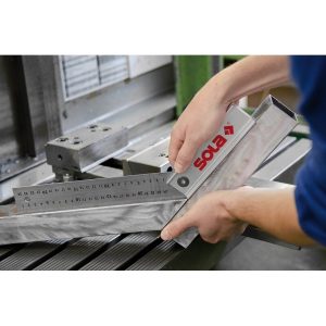 Escuadra ajustable de acero inoxidable QUATTRO Sola