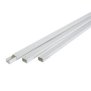CANALETA ADHESIVA BLANCA 2 M, 7 X 12 MM.