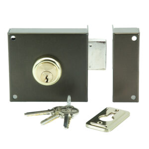 Cerradura sobreponer ILARGI modelo 124A cilindro pera 47 mm