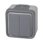 Conmutador doble estanco LEGRAND Plexo TMIP55