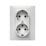 Doble enchufe de empotrar FAMATEL Habitat 15 blanco