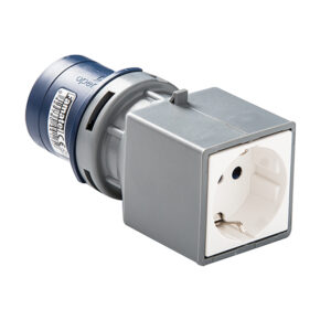 Adaptador de enchufe FAMATEL