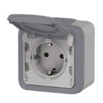 Base enchufe exterior estanco LEGRAND Plexo TMIP55