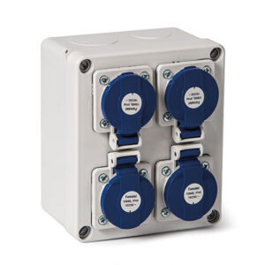 Caja estanca FAMATEL 4 tomas 2P+TT Lateral