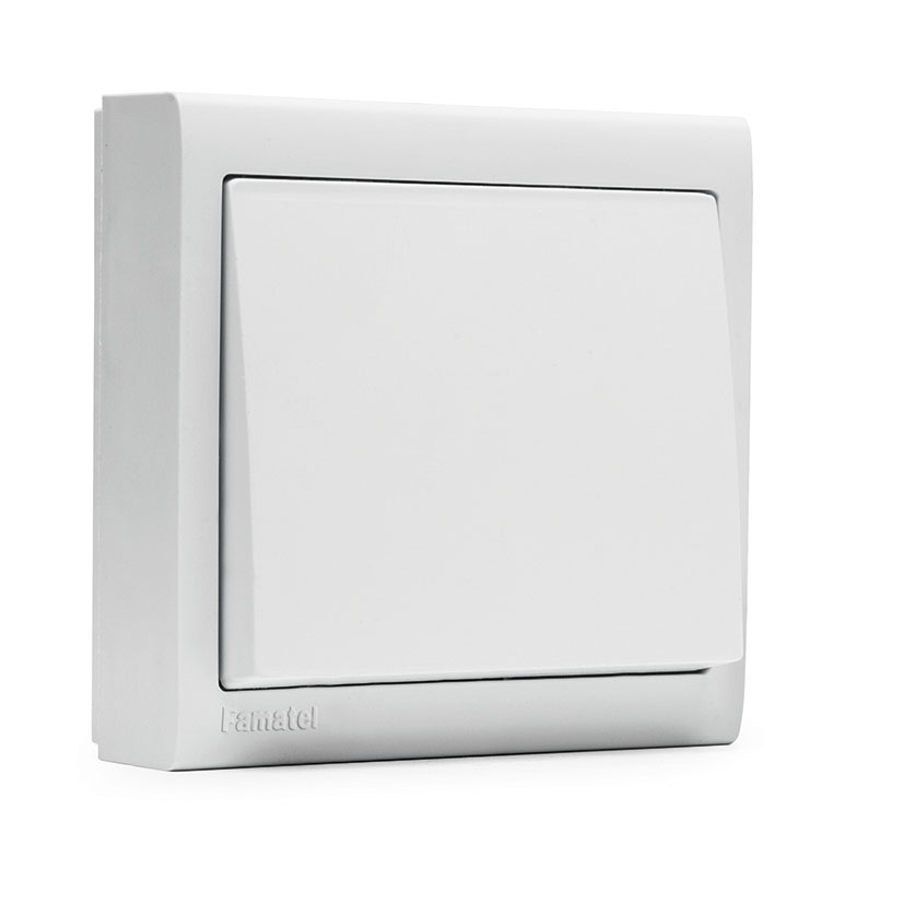 Conmutador superficie FAMATEL serie 8000 New