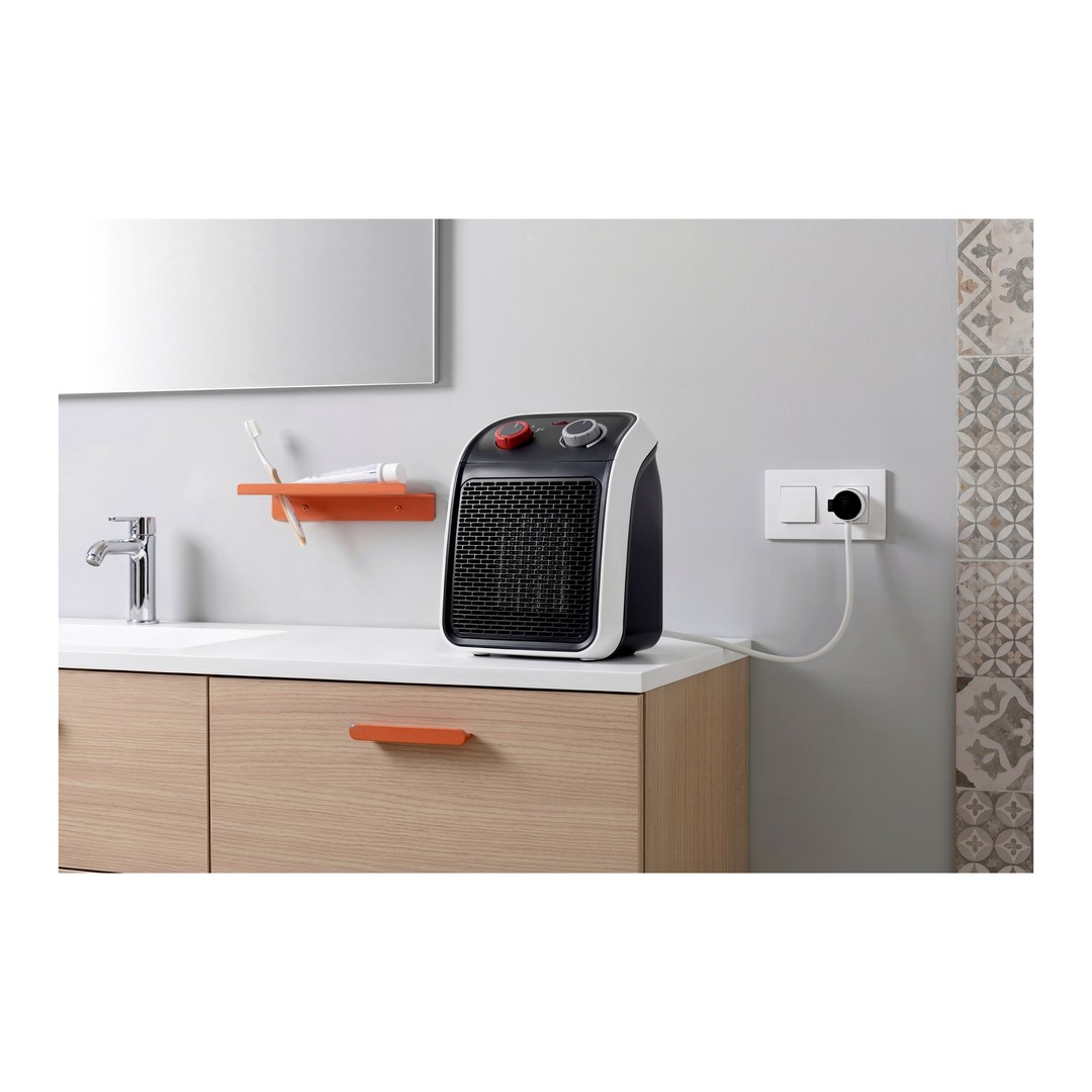 Clavija extraplana Simon 16A con sistema easy-pull