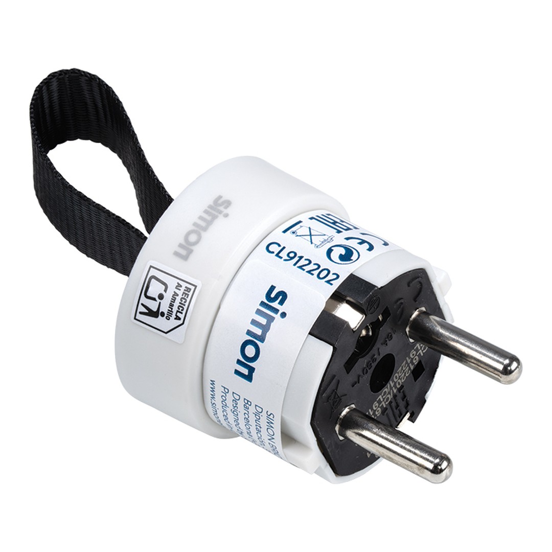 Clavija extraplana Simon 16A salida lateral easy-pull